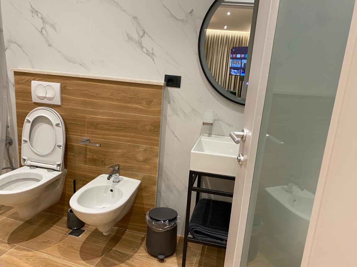 Vila-Amo, Suites&Rooms In Tirana Center 外观 照片