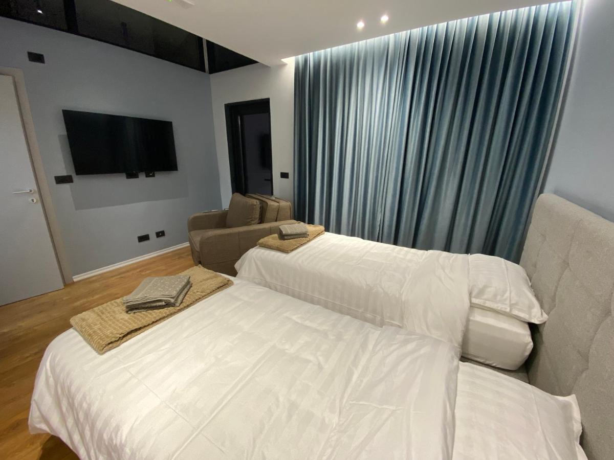 Vila-Amo, Suites&Rooms In Tirana Center 外观 照片